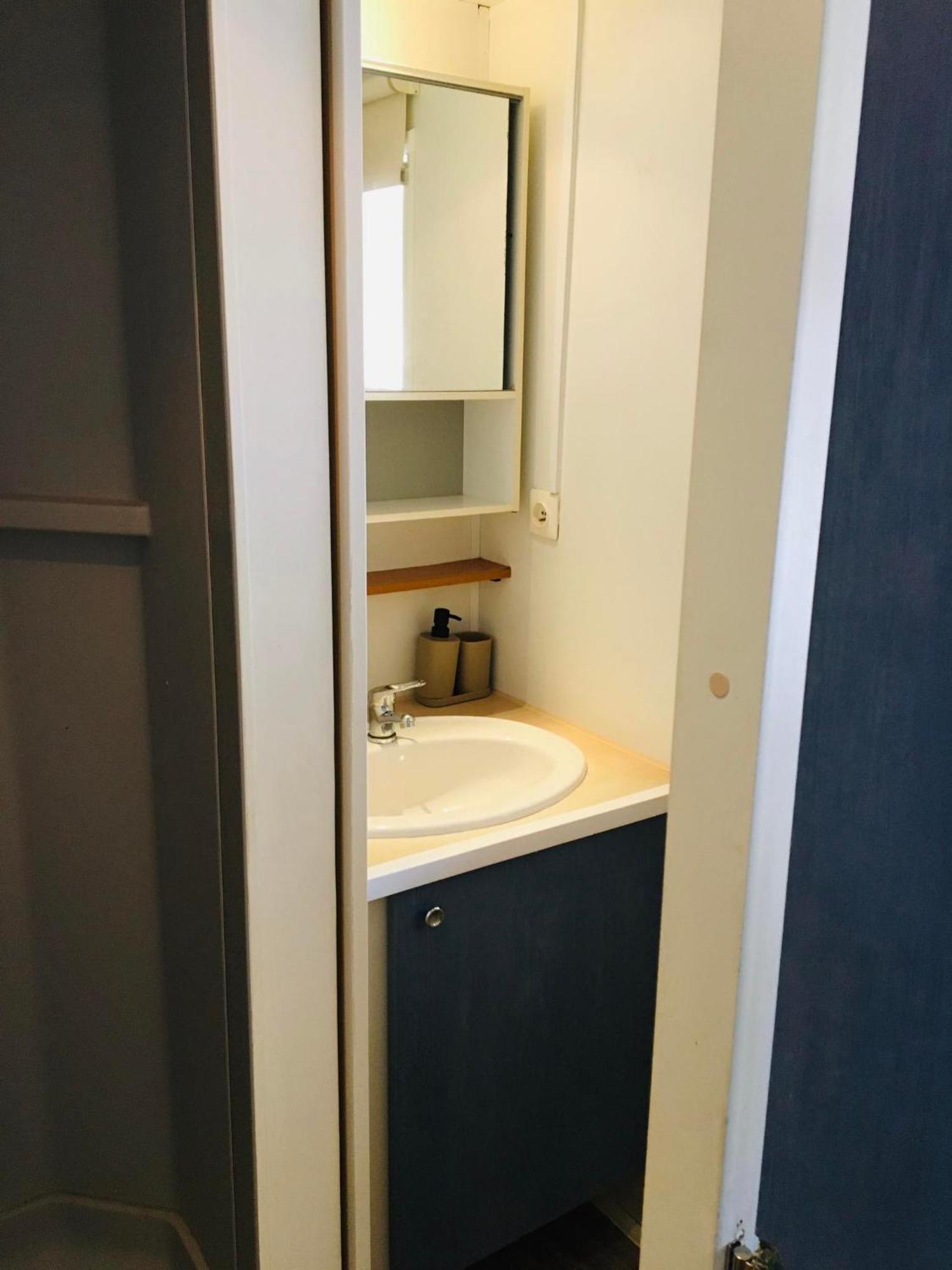 Mobil-Home Avec Grand Jardin Serignan Exterior photo
